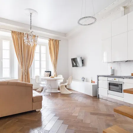 Old Town Luxury Self Check * Vilnius